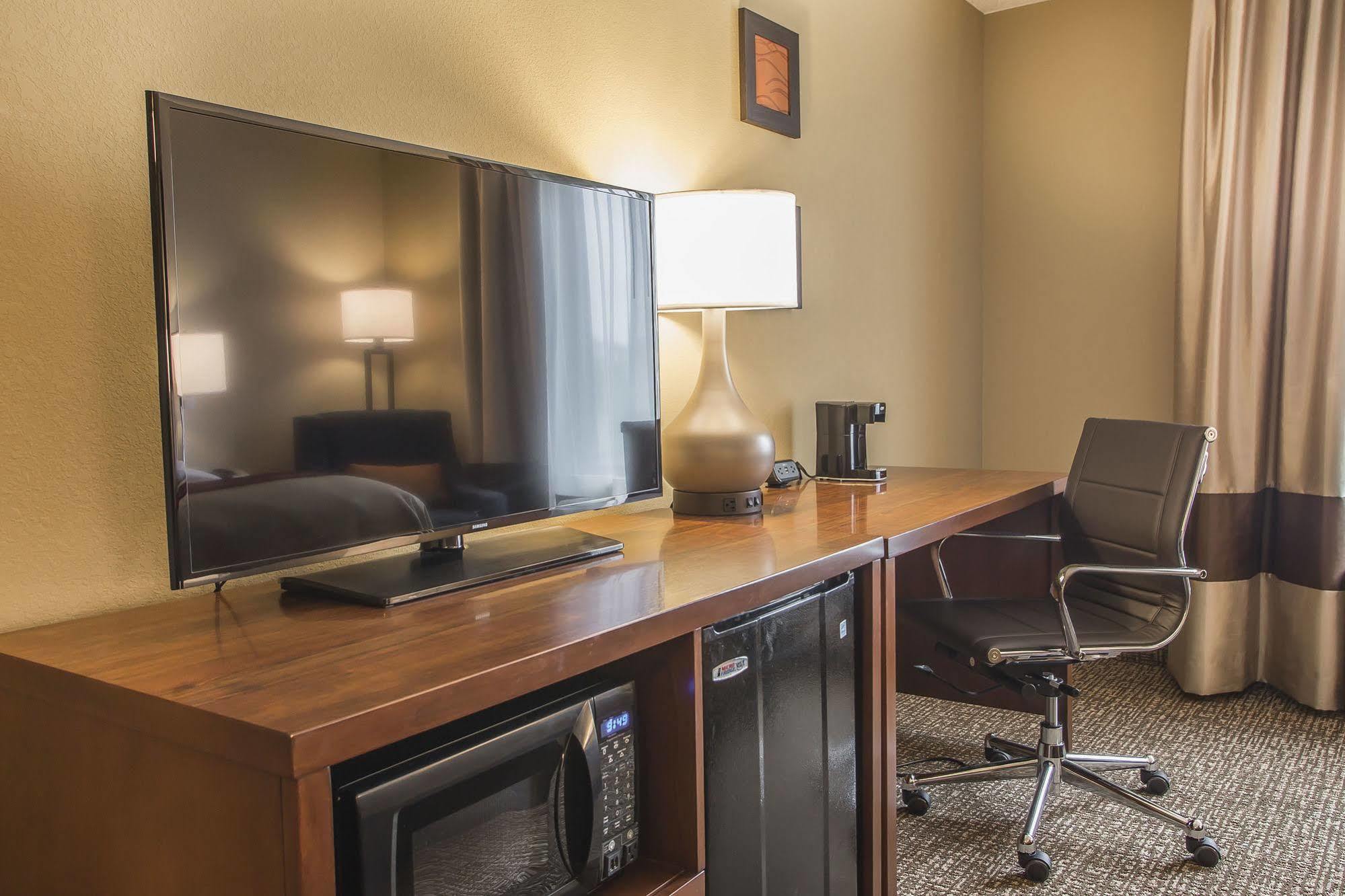 Comfort Inn Pa Turnpike - I-81 Carlisle Luaran gambar